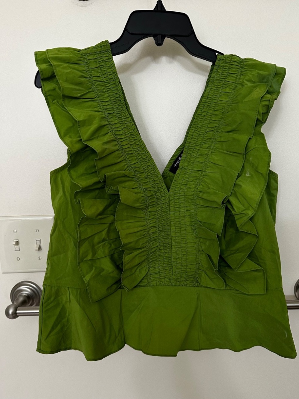Strut & Bolt Ruffled V Neck Top - Picture 10 of 10